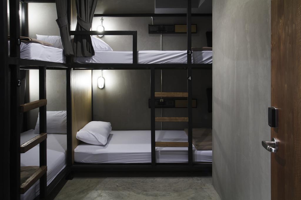 Bunk Bed in 4-Bed Mixed Dormitory Room - No Window,1588206382:JPEG